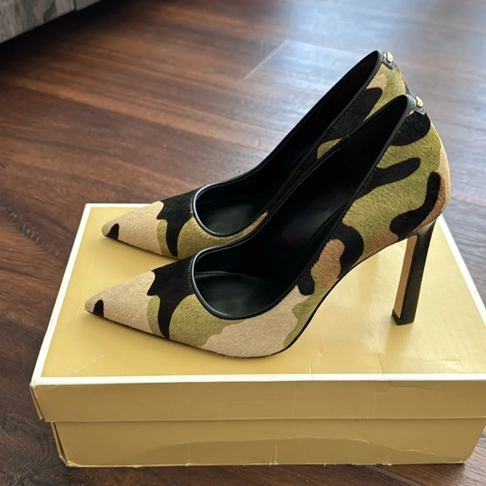 Michael Kors NWT Amara Camouflage Dyed Real Hair Cow Fur Leather Women's Pump.